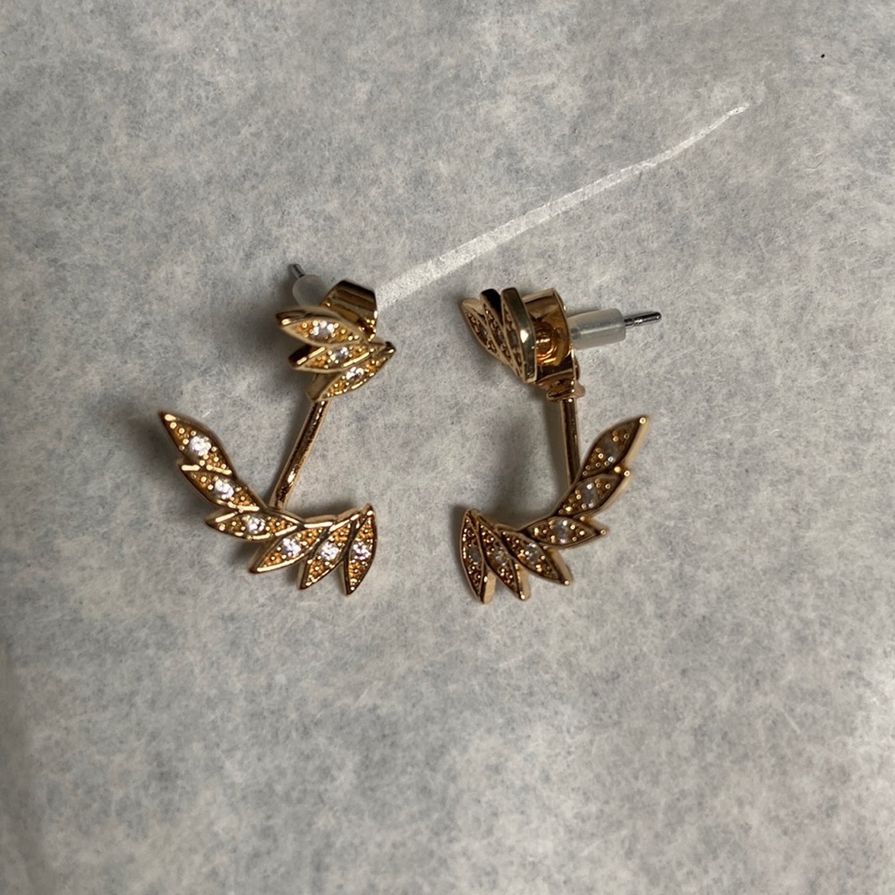 NWT UO elle leaf gold huggies